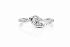 Pear Twist Ring