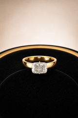 Étoile Pinky Diamond Ring