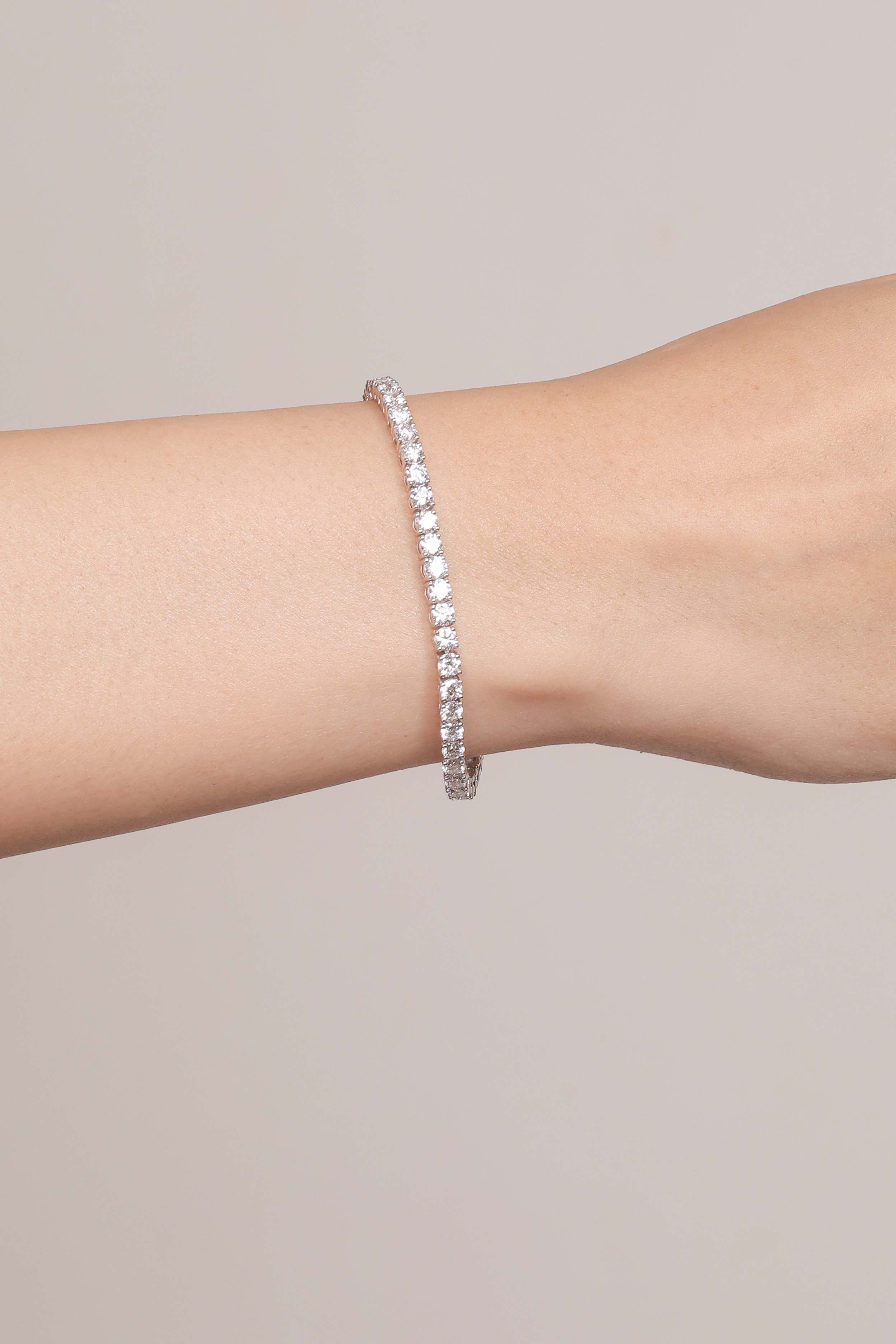 Celeste Round Diamond Bracelet