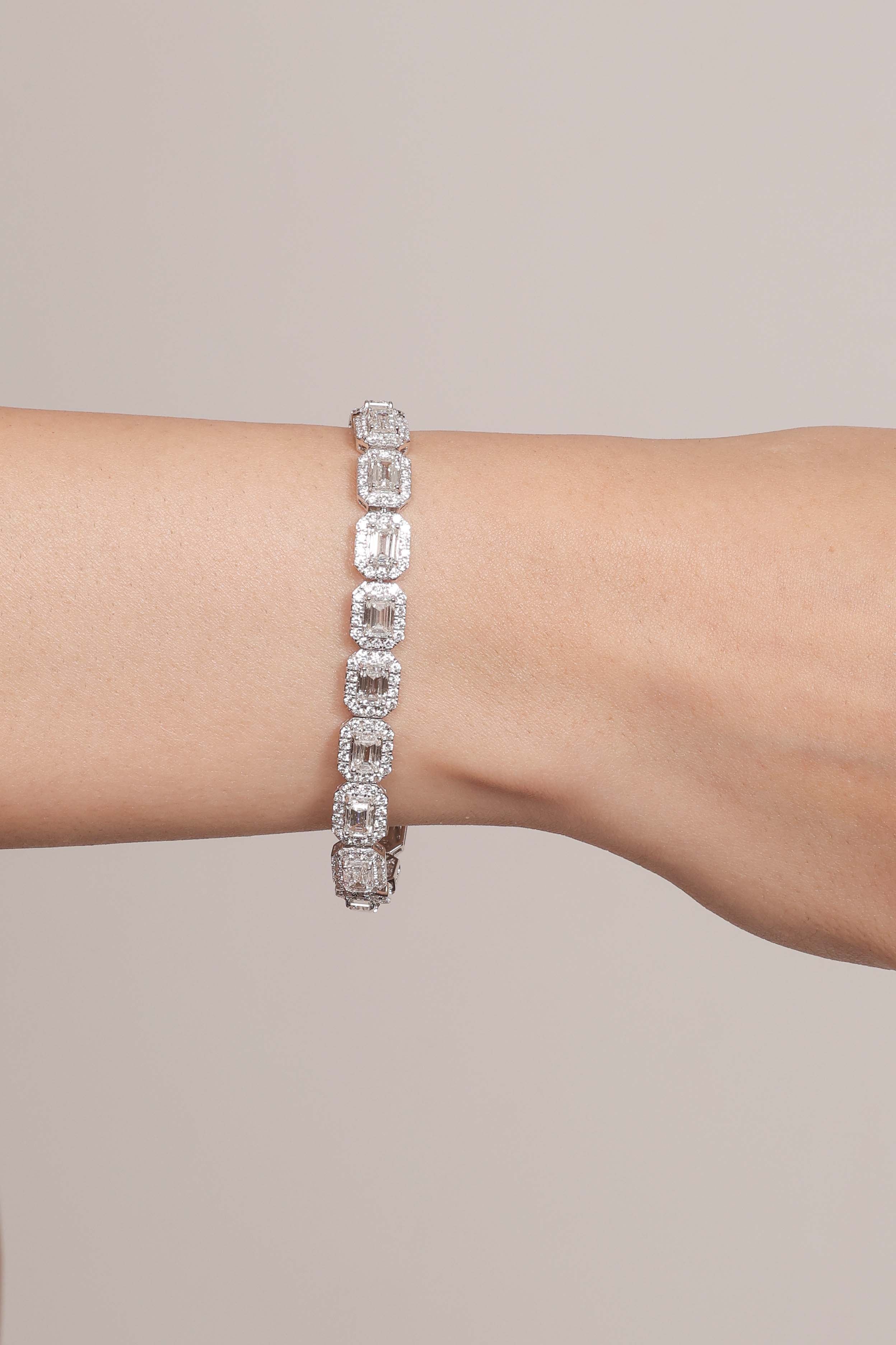 Halo Éminence Diamond Bracelet