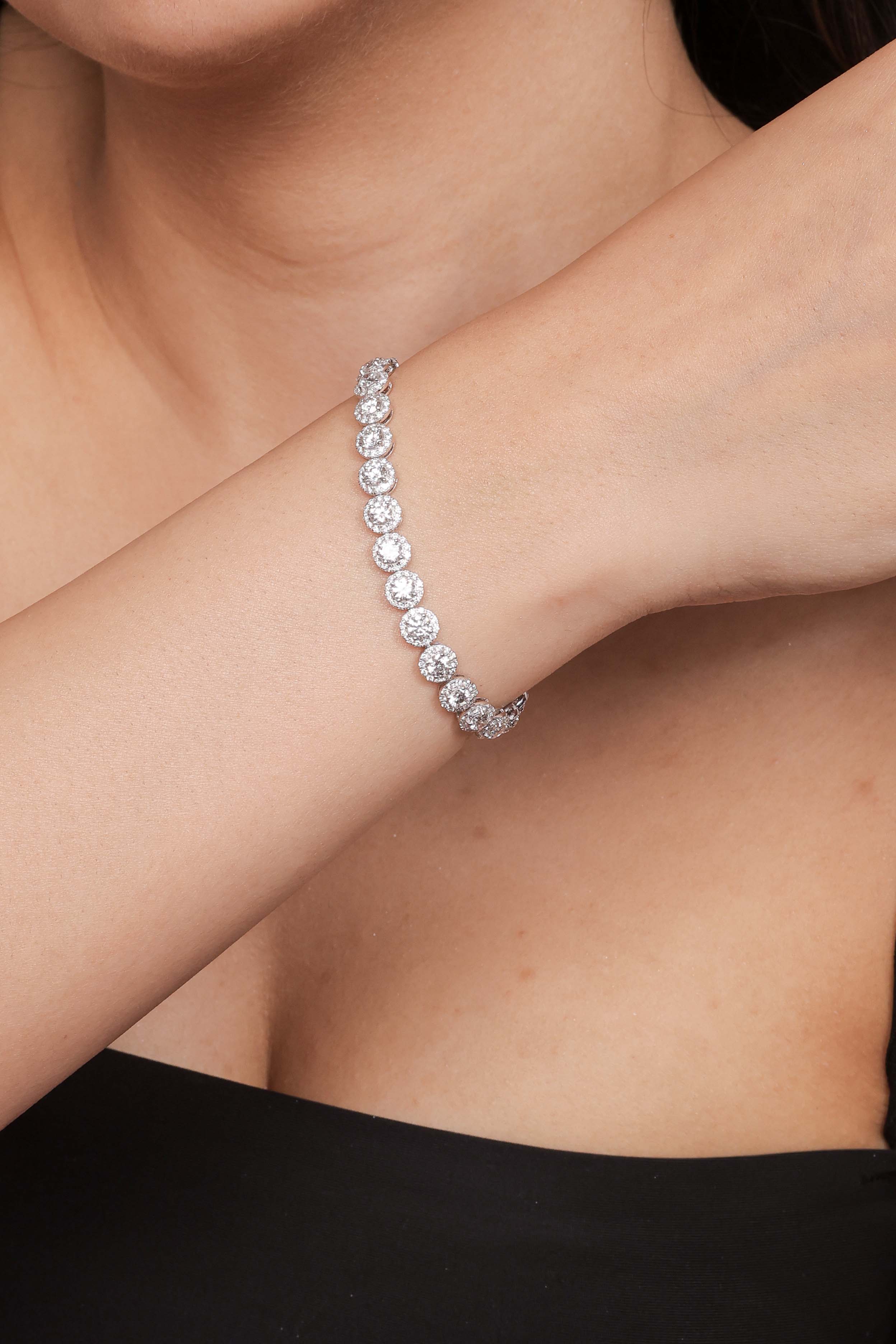 Halo Radiant Diamond Bracelet