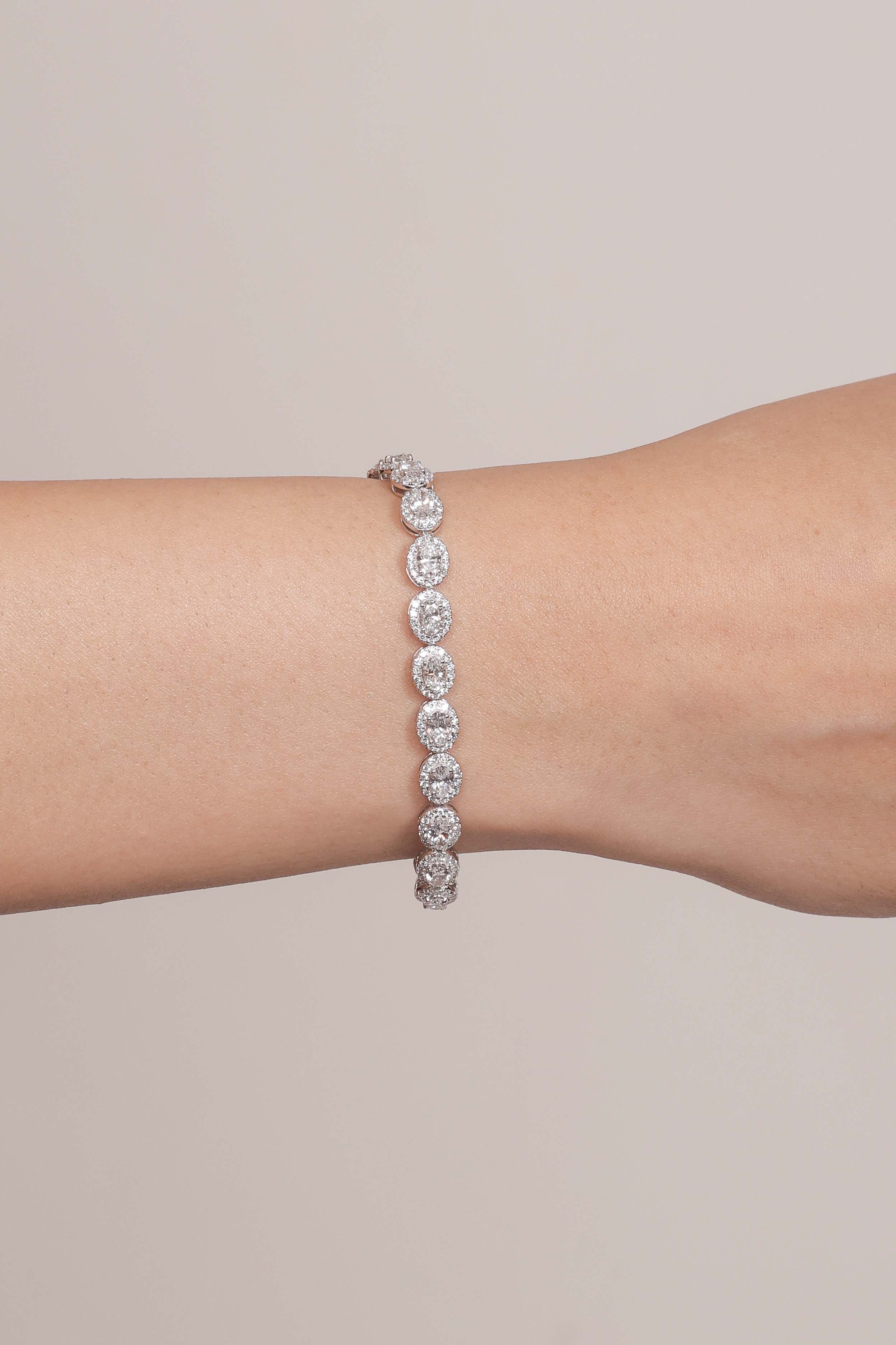 Halo Grace Diamond Bracelet