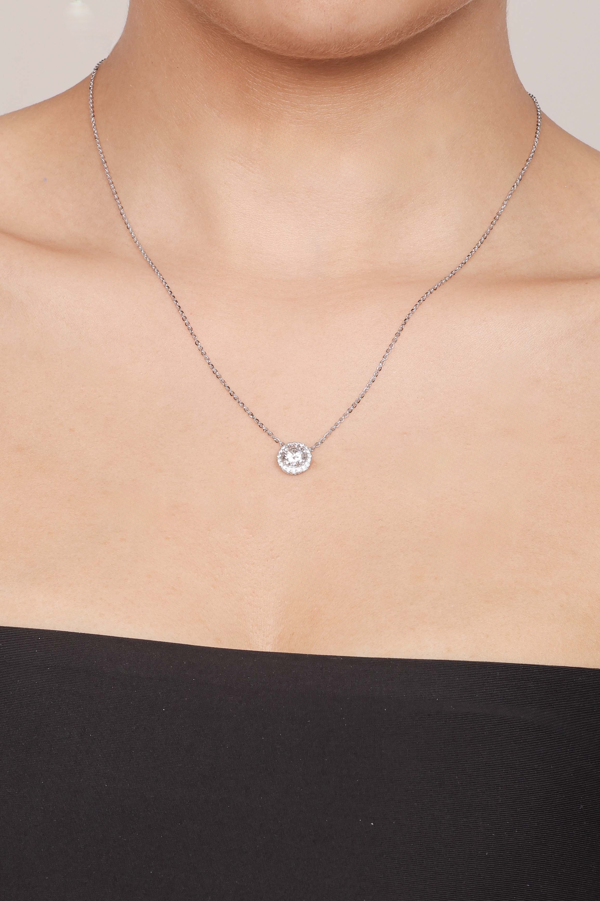 Aurreva Celeste Halo Pendant – Round 1.75 ctw