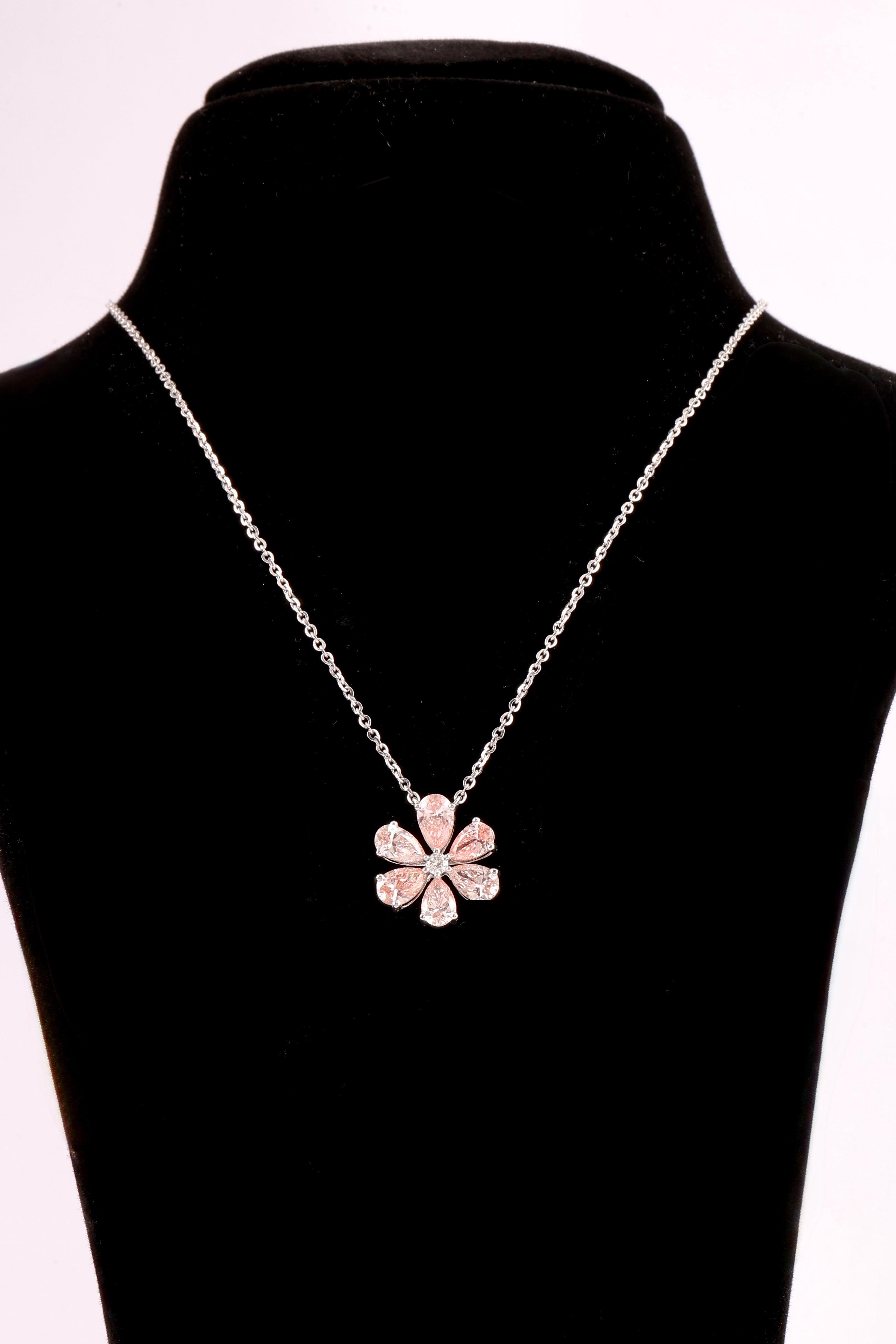 Rosé Bloom Necklace