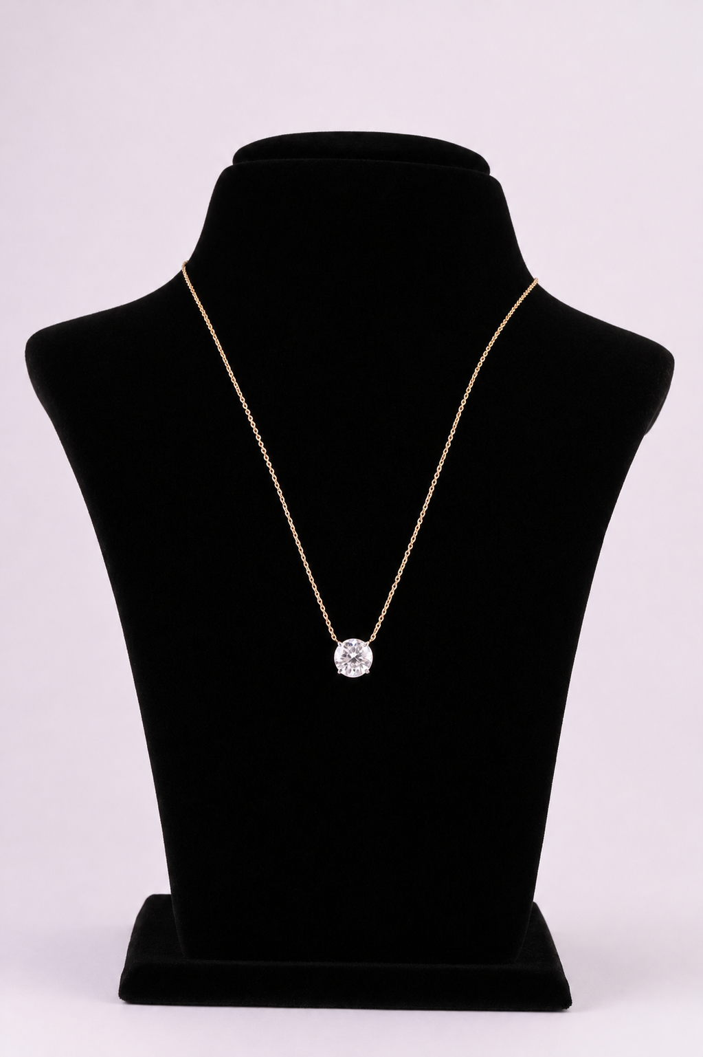 Aurreva Luna Classic Pendant - Round 4 ctw