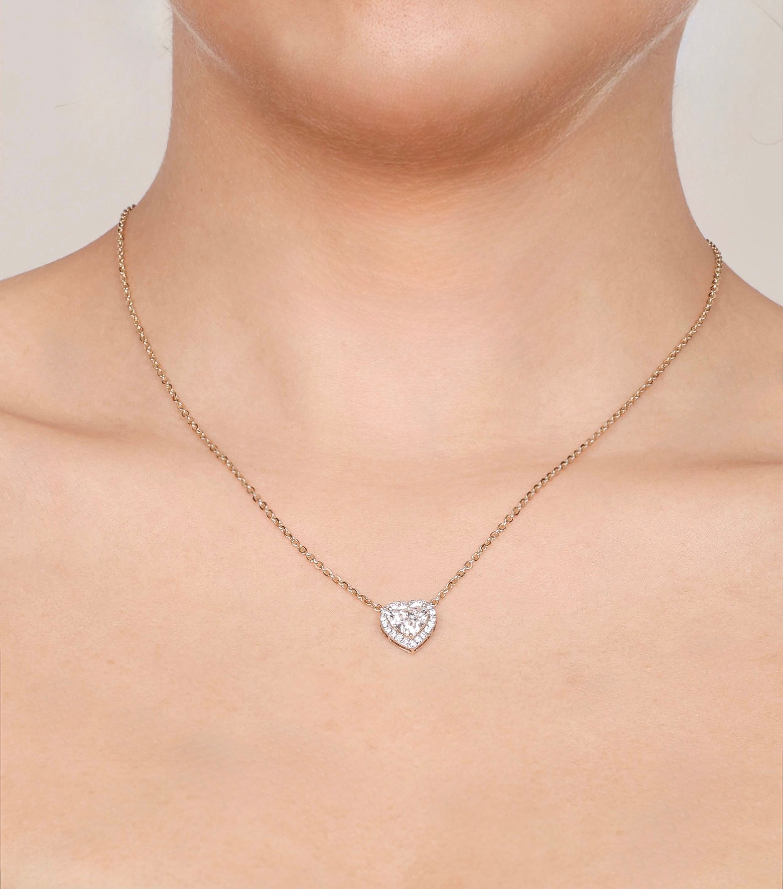 Aurreva Love Halo Pendant – Heart .7 ctw