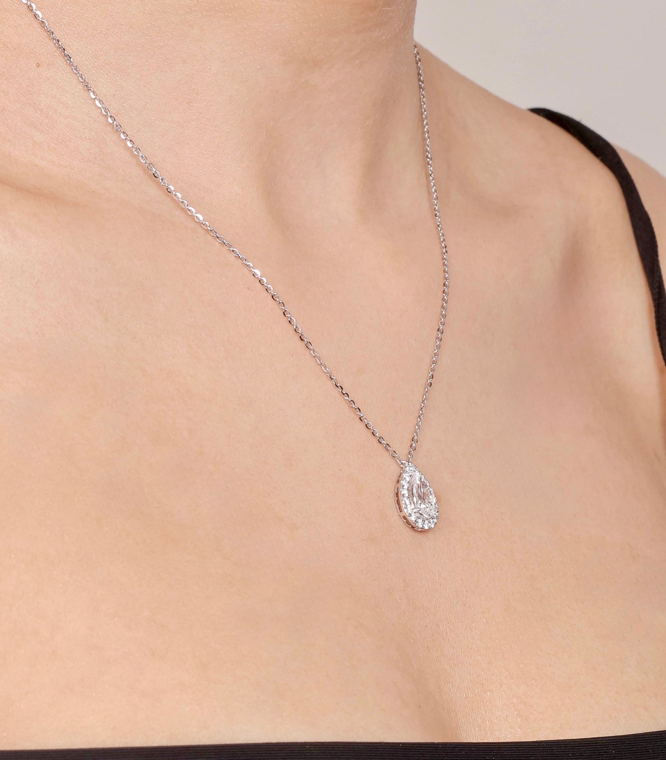 Aurreva Teardrop Halo Luxe Pendant – Pear 1.25 ctw