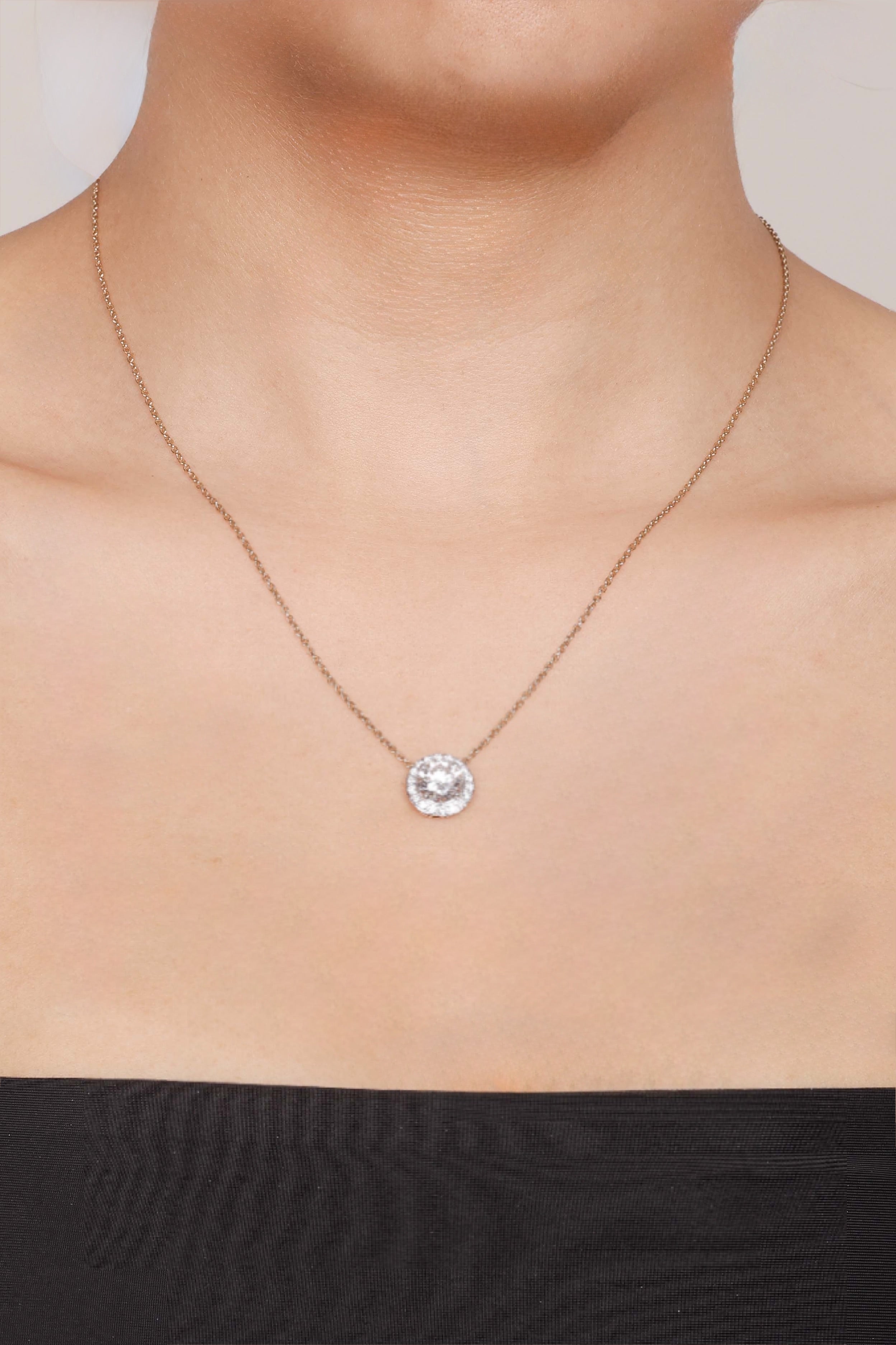 Aurreva Celeste Halo Pendant – Round 2.3 ctw