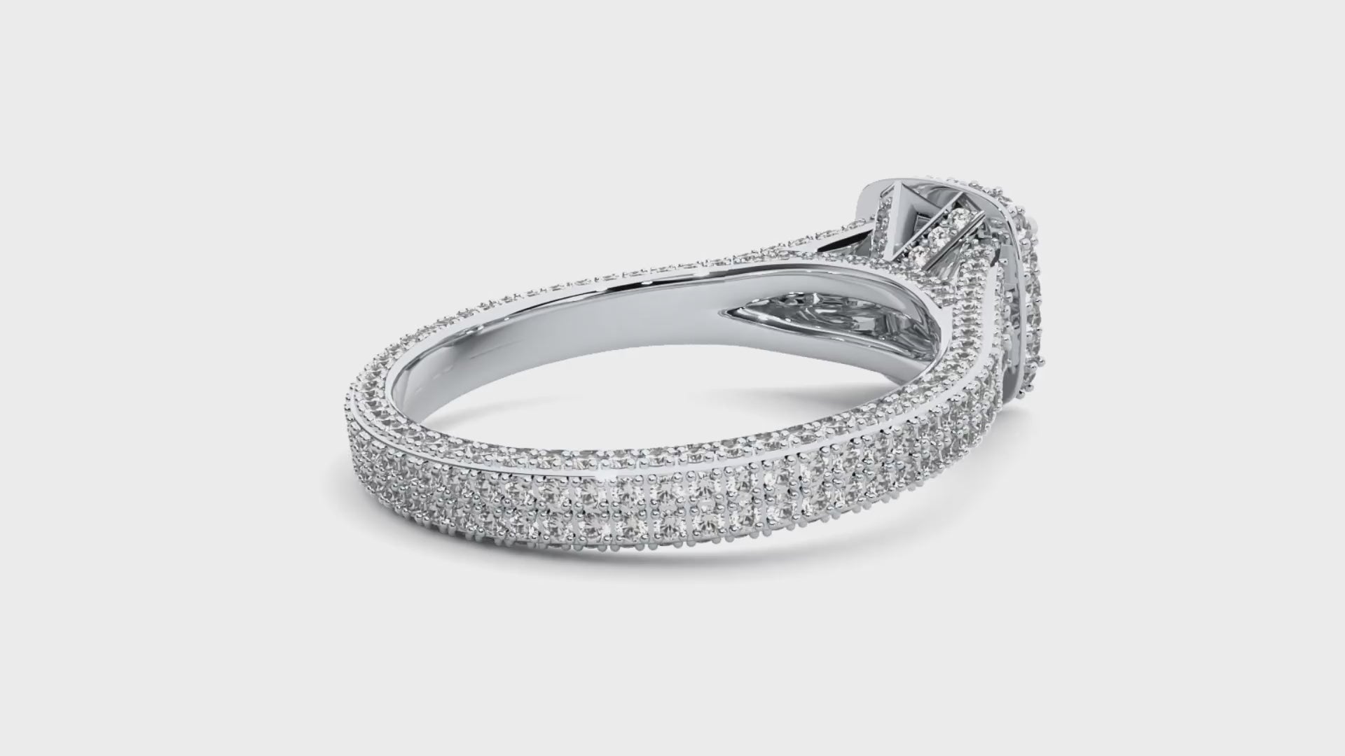 Sariyah Diamond Halo Ring